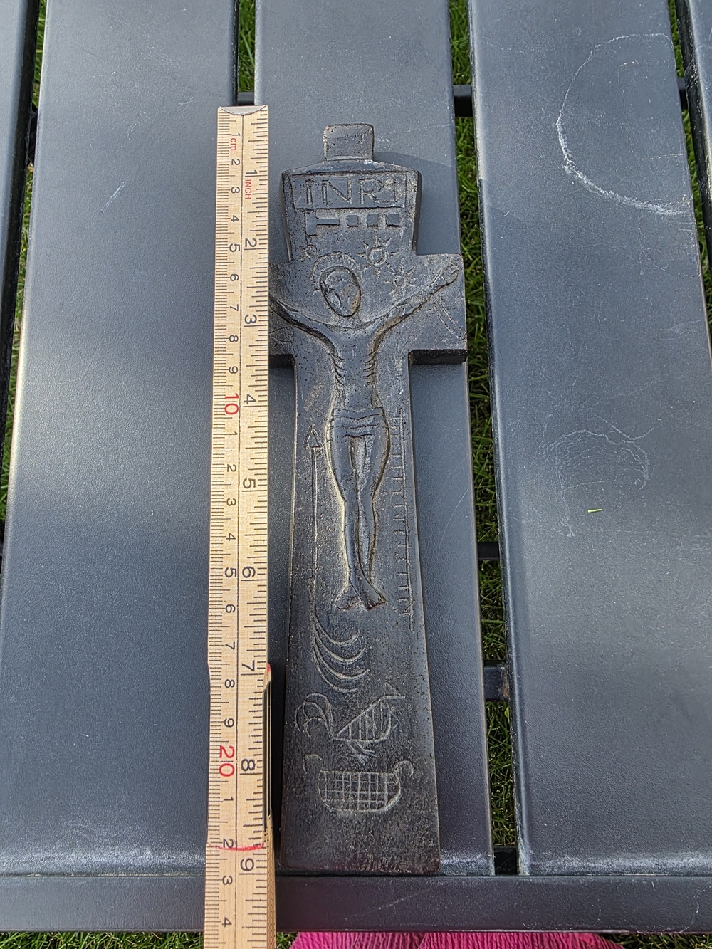 Hand-Carved Wooden Crucifix Wall Cross INRI Jesus Folk Art Vintage Religious - Picture 5 of 7